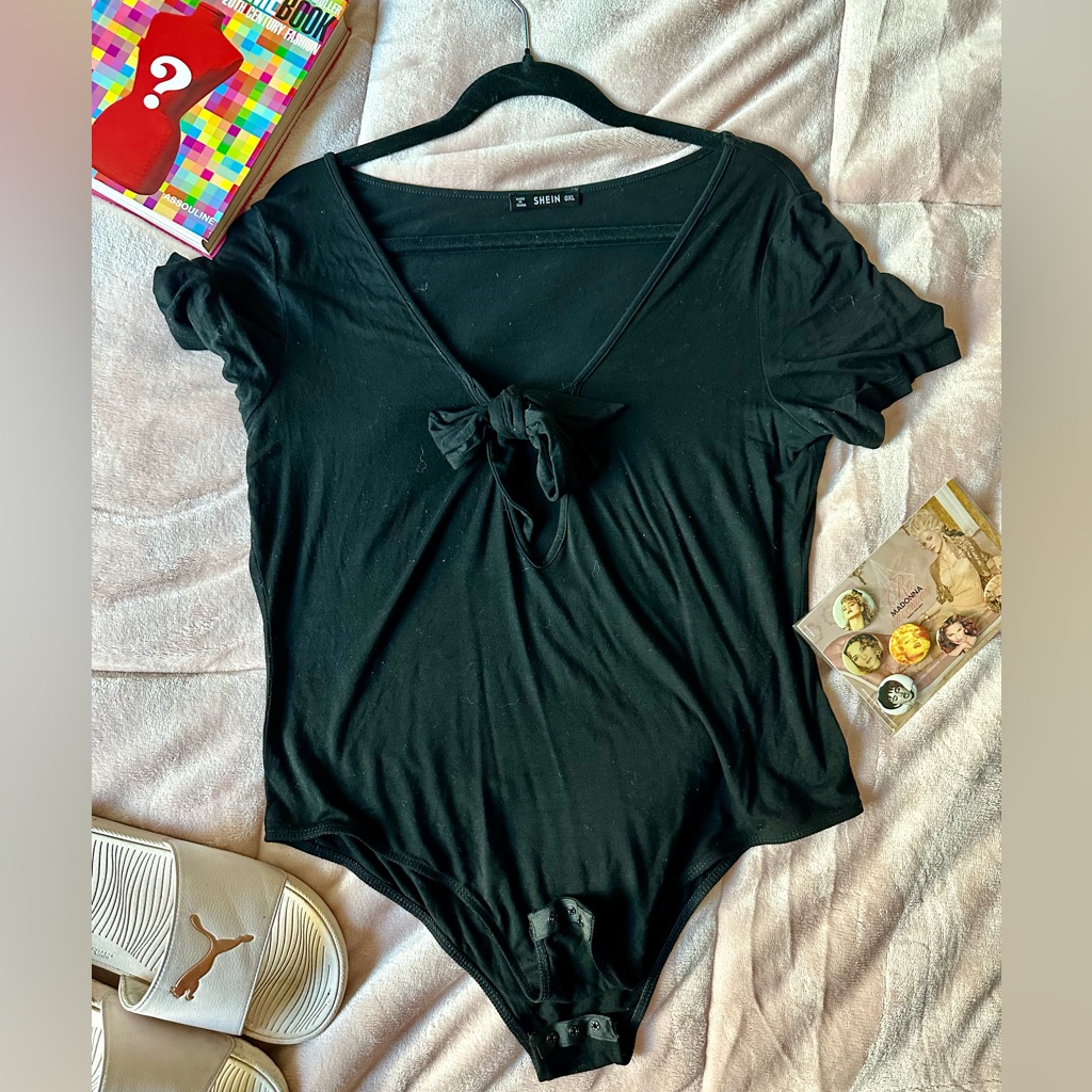 Shein Black Bodysuit With Scoop Neckline And Front Knot Detail